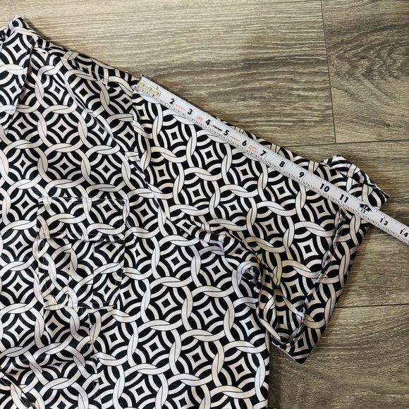 Lane Bryant Plus Women Black & White Oversized Wrap Tunic Formal Shirt Sz 22/24 - Picture 16 of 17